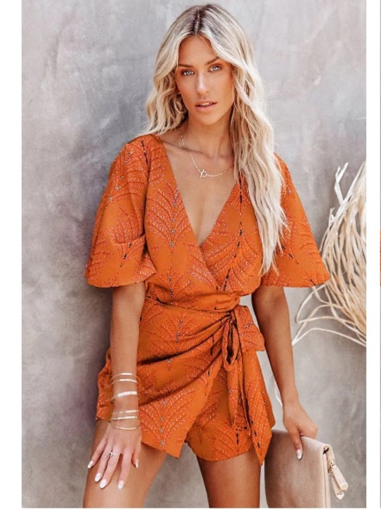 Cupshe Pants - NEW- Cupshe Burnt Orange Plunge Tie-Waist Romper- XL